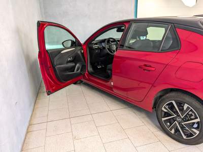 Opel Corsa Corsa - 1.2 100cv AT8 - GS  usata Robecco sul Naviglio