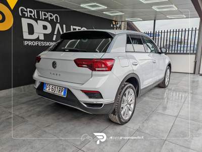 Volkswagen T-Roc 1.6 tdi Advanced Bianco usata Marano di Napoli