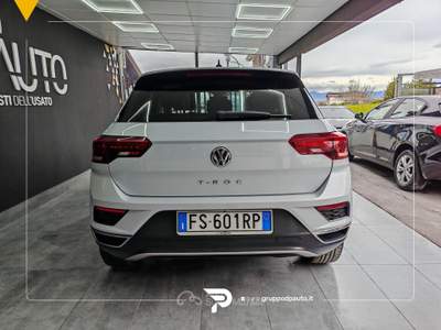 Volkswagen T-Roc 1.6 tdi Advanced Bianco usata Marano di Napoli