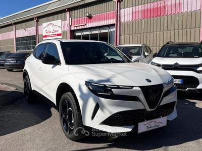 Alfa Romeo Junior 1.2 ibrida Ti 145cv edct6 Arancione usata MONCALIERI