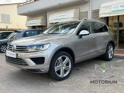 Volkswagen Touareg Tiptronic BlueMotion Grigio usata Campi Bisenzio
