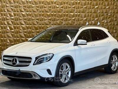 Mercedes-Benz GLA Automatic Enduro usata San Zeno Naviglio