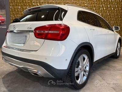 Mercedes-Benz GLA Automatic Enduro usata San Zeno Naviglio