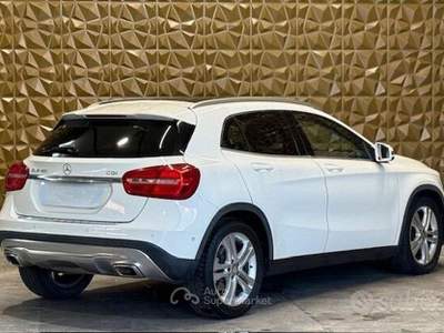 Mercedes-Benz GLA Automatic Enduro usata San Zeno Naviglio
