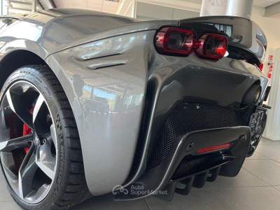 Ferrari SF90 1000CV V8 ASSETTO FIORANO usata Modena