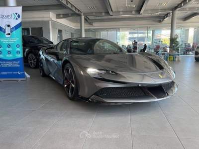 Ferrari SF90 1000CV V8 ASSETTO FIORANO usata Modena