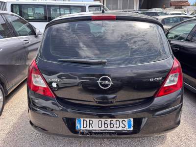 Opel Corsa ADATTA A NEO PATENTATI Nero usata Santa Maria la Carità