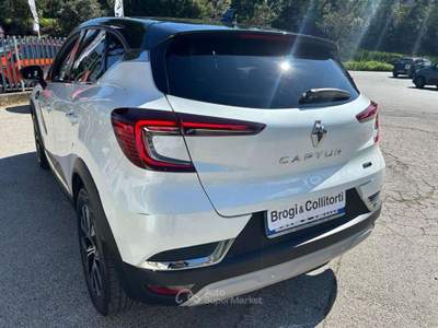 Renault Captur 1.6 E-TECH HEV 145 TECHNO AUTO Bianco usata Empoli