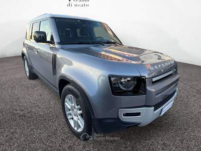 Land Rover Defender VII 2020 110 110 3.0d i6 mhev SE awd 250cv auto Grigio usata Empoli