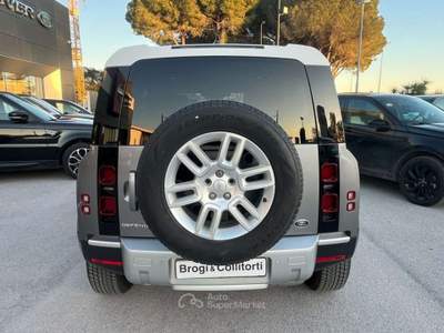 Land Rover Defender VII 2020 110 110 3.0d i6 mhev SE awd 250cv auto Grigio usata Empoli
