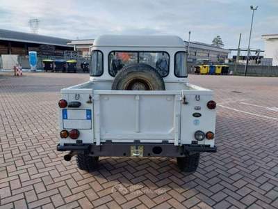 Land Rover Defender V 1990 110/130 110 2.5 crew cab td5 122 cv Bianco usata Empoli