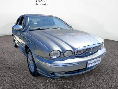 Jaguar X-Type Berlina 2.2 D Executive Grigio usata Empoli