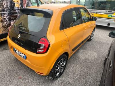 Renault Twingo Equilibre Arancione usata Pordenone