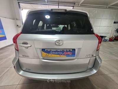 Toyota RAV4 RAV4 2.2 D-4D 136 CV DPF Argento usata ADRANO
