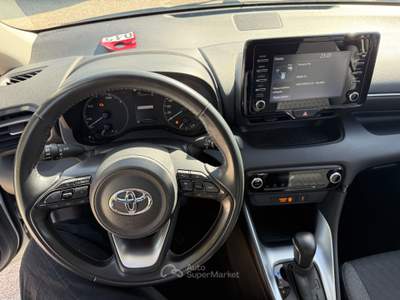 Toyota Yaris 1.5 92cv Hybrid Business N1 Bianco usata Rocca Priora