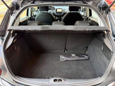 Peugeot 208 5p 1.2 puretech Allure s&s UNICO PROPRIETARIO OK NEOPATENTATI Nero usata Cesano Maderno