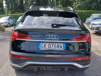 Audi Q5 Q5 I Sportback 2021 Sportback 40 2.0 tdi mhev 12V S line quattro s-tronic Nero usata Velletri