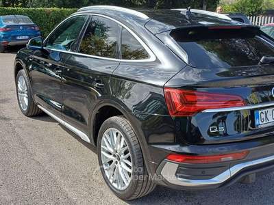 Audi Q5 Q5 I Sportback 2021 Sportback 40 2.0 tdi mhev 12V S line quattro s-tronic Nero usata Velletri