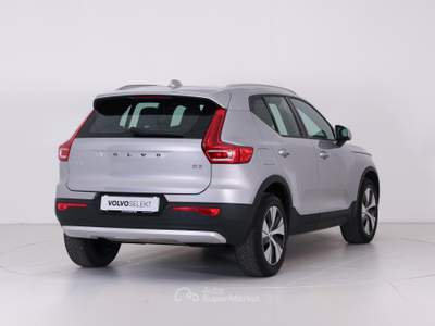 Volvo XC40 B3 163CV AUT CORE Argento usata Bassano del Grappa