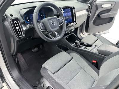 Volvo XC40 B3 163CV AUT CORE Argento usata Bassano del Grappa
