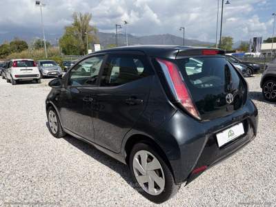 Toyota Aygo Aygo 1.0 VVT-i 69 CV 5p. x-clusiv Grigio usata Massa