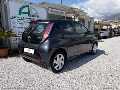 Toyota Aygo Aygo 1.0 VVT-i 69 CV 5p. x-clusiv Grigio usata Massa