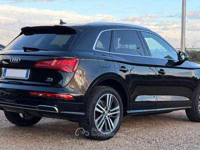 Audi Q5 Q5 2.0 TDI 190CV qu. S tr. S line plus Nero usata Casarano