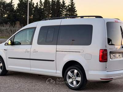 Volkswagen Caddy 2.0 TDI 102CV DSG Plus Adv. Maxi Bianco usata Casarano