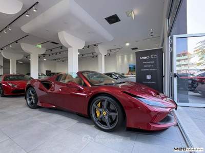 Ferrari F8 Spider Rosso usata Rimini