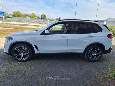 BMW X5 X5 G05 xdrive25d Business auto Pelle color Cognac, Tetto panoramico, Cerchi da 21 Bianco usata Altivole