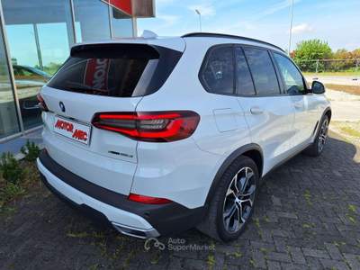 BMW X5 X5 G05 xdrive25d Business auto Pelle color Cognac, Tetto panoramico, Cerchi da 21 Bianco usata Altivole