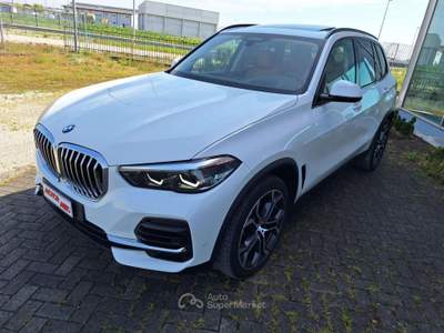 BMW X5 X5 G05 xdrive25d Business auto Pelle color Cognac, Tetto panoramico, Cerchi da 21 Bianco usata Altivole