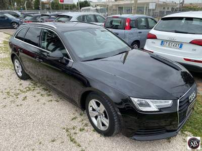 Audi A4  2.0 TDI 150CV ultra Nero usata Latina