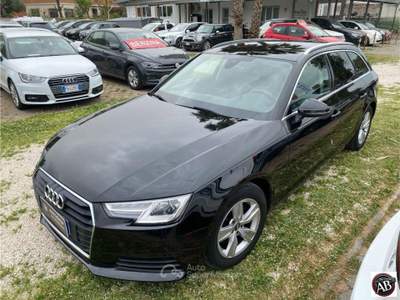 Audi A4  2.0 TDI 150CV ultra Nero usata Latina