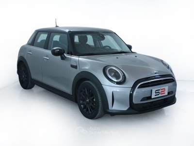 MINI Cooper Mini 5p 1.5 Cooper Classic auto Fari Bi-LED , fari posteriori LED con design Union Jack Argento usata Feltre