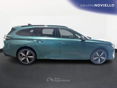 Peugeot 308 308 BlueHDi 130 S&S EAT8 SW GT Verde usata Salerno
