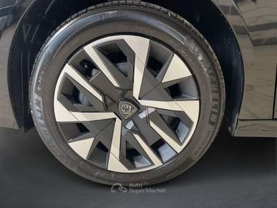 Peugeot 208 208 Hybrid 110 e-DCS6 Style Nero usata Salerno