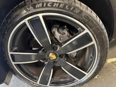 Porsche Cayenne 3.0 V6 Nero usata Prato