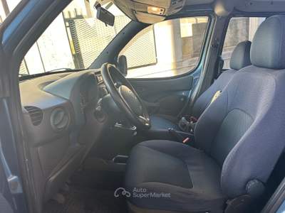 Fiat Doblò Fiat doblo 1.9 jtd 5 posti autovettura Blu/Azzurro usata Rivoli