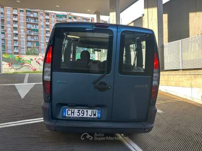 Fiat Doblò Fiat doblo 1.9 jtd 5 posti autovettura Blu/Azzurro usata Rivoli