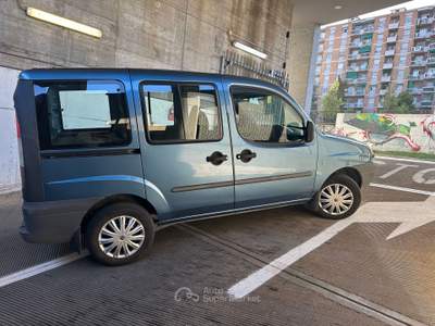 Fiat Doblò Fiat doblo 1.9 jtd 5 posti autovettura Blu/Azzurro usata Rivoli