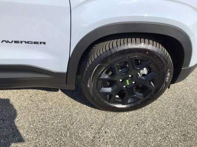 Jeep Avenger 1.2 DCT 145cv MHEV 4xe Upland Grigio usata San Maurizio Canavese