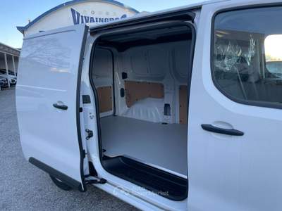 Fiat Scudo serie 3 L2H1 1.5 BlueHDi 120CV Autocarro VAN Bianco usata TORINO
