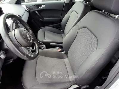 Audi A1 A1 Sportback 1.2 tfsi S Line Edition Bianco usata Vanzaghello