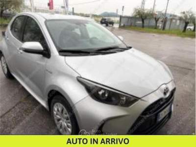 Toyota Yaris 1.5 hybrid Active Grigio usata Parma