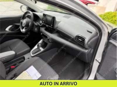 Toyota Yaris 1.5 hybrid Active Grigio usata Parma
