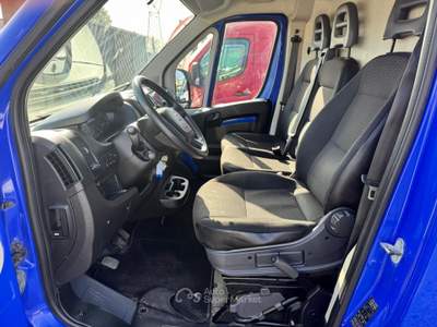 Citroen Jumper 33 2.2 120CV Cargo Iva Compresa Blu/Azzurro usata Prato
