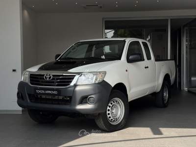 Toyota Hilux Hilux 2.5 extra cab Activex VSC 140cv usata Gardolo