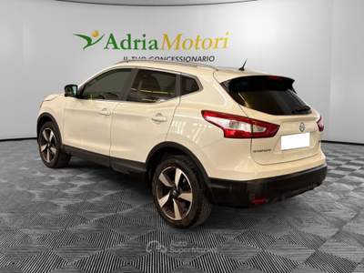 Nissan Qashqai 1.5 dCi 110 360 Bianco usata Pordenone