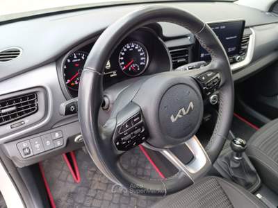 Kia Stonic 1.2 ECO GPL STYLE Bianco usata Grottammare